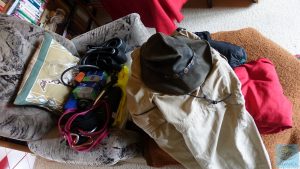 Anziehsachen und Ersatzteile