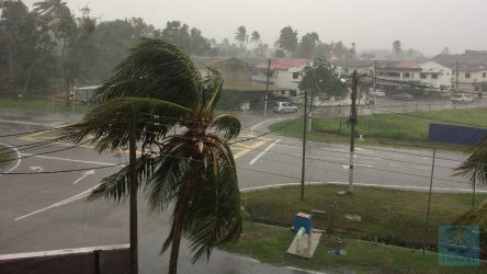 Unwetter vom Fenster aus beobachtet