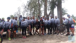 Radfahren zum Andenken an den Thailändischen König