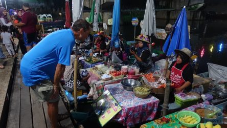 Auf dem Schwimmenden Markt in Hat Yai
