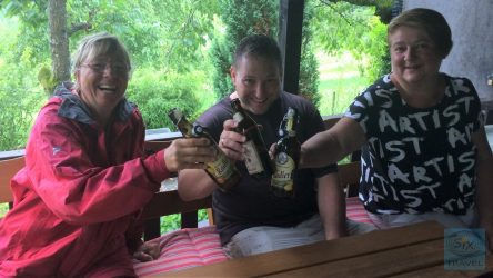 Prosit in der Gartenlaube