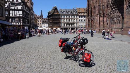 Vorplatz zur Strassburger Kathedrale
