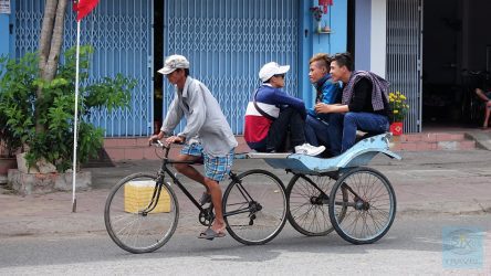 Ein volles Fahrrad-Taxi