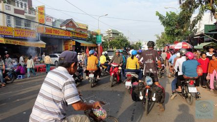 Normaler Stadtverkehr im Mekong-Delta