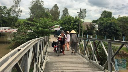 Über manche Brücken schiebt man besser