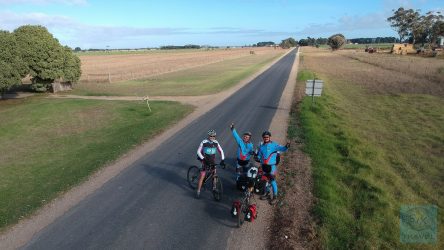 Abschiedfoto mit John östlich von Sale