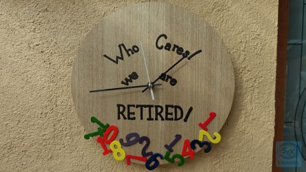 Witzige Uhr - bei Carol und Barry entdeckt