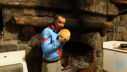 Einfach zum Reinbeißen - frisches selbstgebackenes Brot