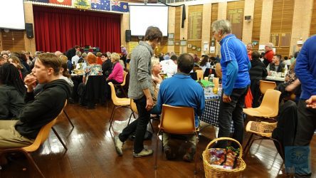 Auf der Rotarier-Club Veranstaltung in Wooonona