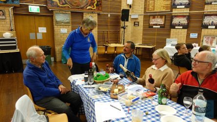 Auf der Rotarier-Club Veranstaltung in Wooonona