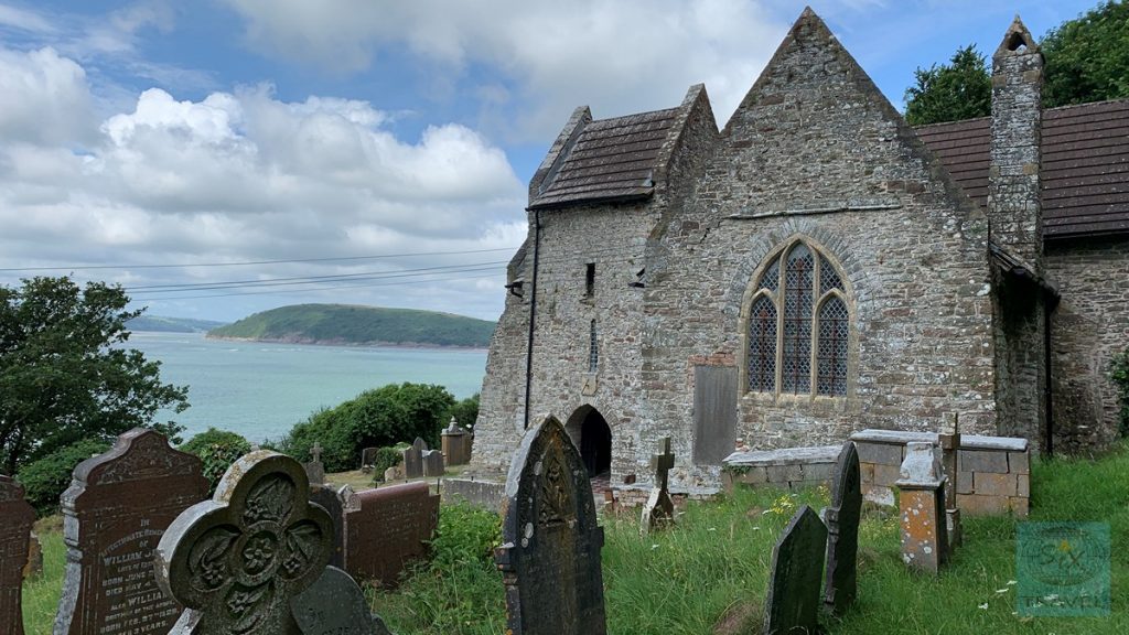 Magische Dorfkirchen am Wegesrand in Wales