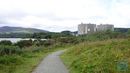 Route 82 - ehemaliges Kernkraftwerk Magnox im Snowdonia NP