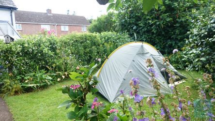 Wales Warmshowers - Zelten bei Sue und Gez