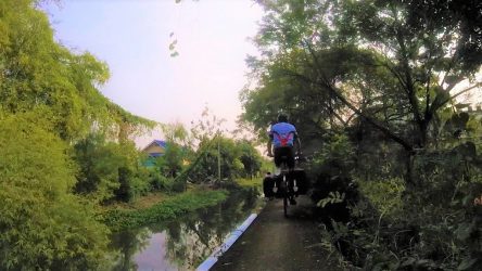 Kanal-Route östlicher Stadtrand von Bangkok