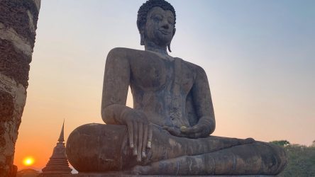 Geschichtsparks von Nord-Thailand - Sukhothai - Sonnenuntergangsstimmung